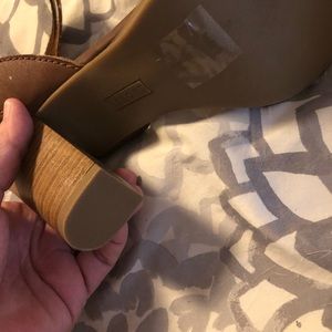 Report sandals heels size 10